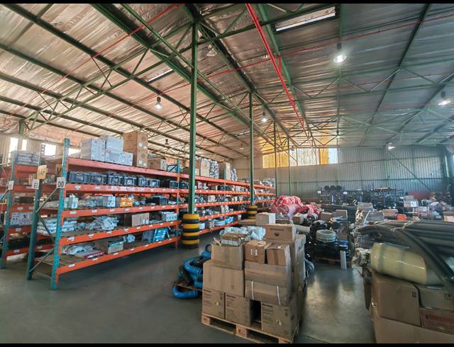 1,471M² WAREHOUSE TO LET IN PROSPECTON INDUSTRIAL